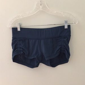 Lululemon hot yoga shorts